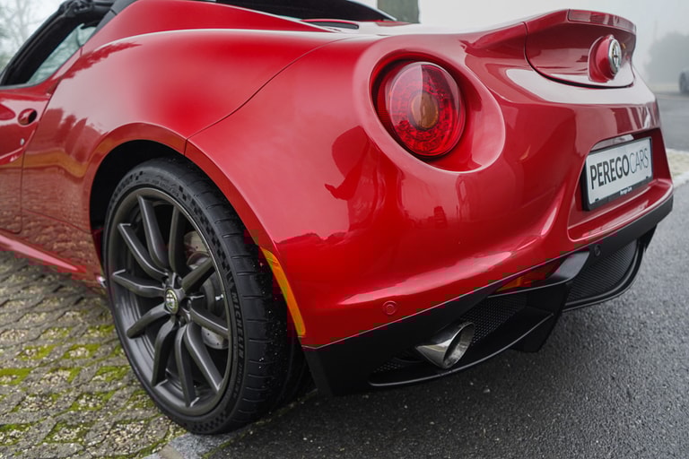 Alfa Romeo 4C