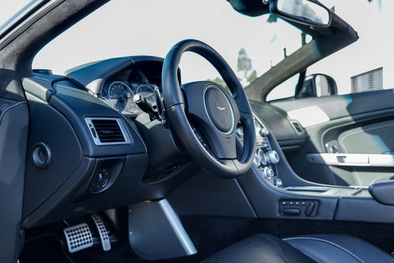 Aston Martin V8 Vantage