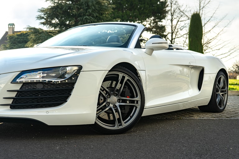 Audi R8