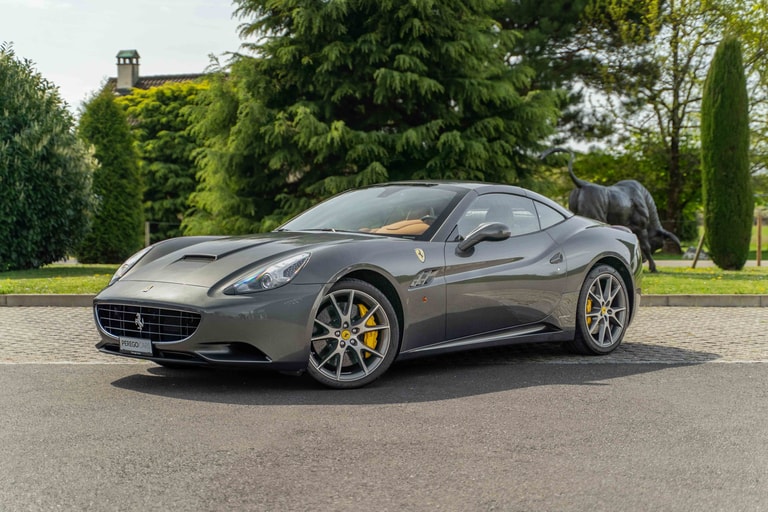 Ferrari CALIFORNIA